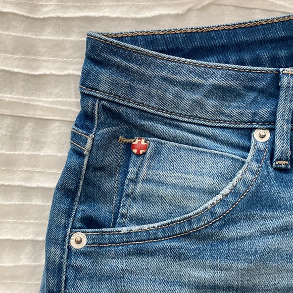 Hudson Denim Shorts - Picture 4 of 7